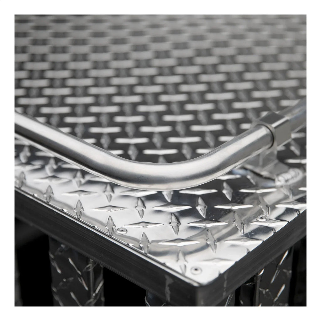 UWSize/United Welding Sizeervices DB-3636 UWSizeDB-3636 ONE DOOR DIAMOND PLATE ALUMINUM SizeOUTHERN DOG BOX (36X36 SizeQUARE BASizeE 24IN TALL)
