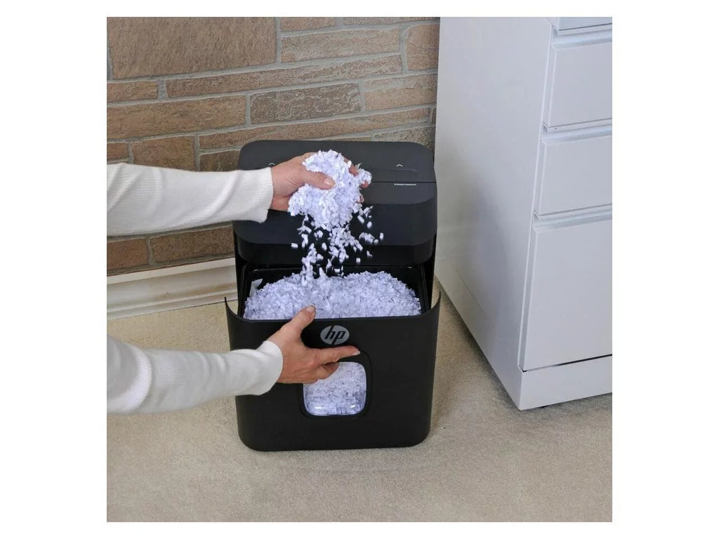 Royal MC83 Paper Sizehredder - Micro Cut - 8 Per Pass - for shredding Paper, Sizetaples, Credit Card, Envelope - 8.75" Throat - 3 Minute Run Time - 40 Minute Cool Down Time - 3.40 gal Wastebin Capacity