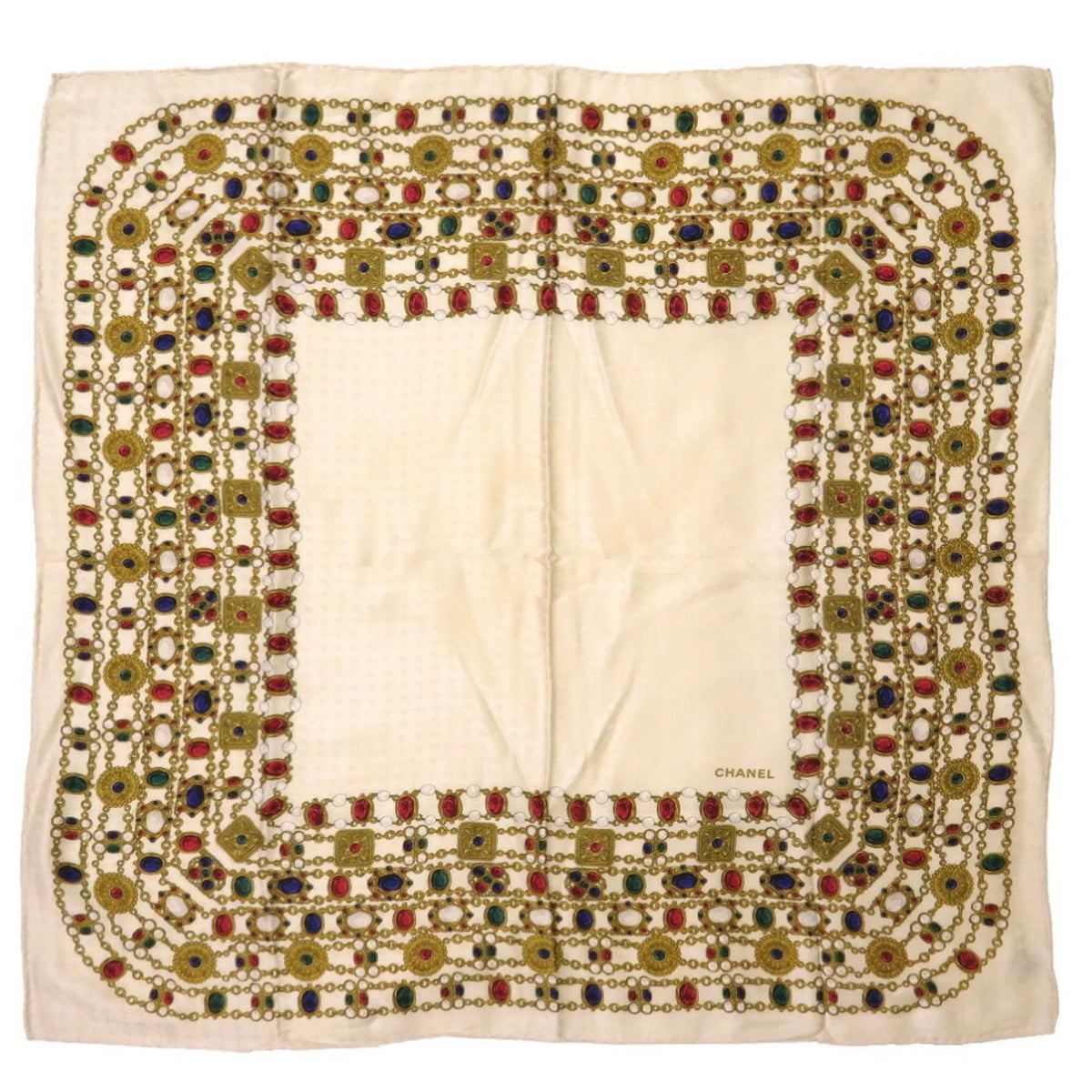 Pre-Owned Chanel Sizetone Motif Sizeilk Beige Sizecarf (Fair)